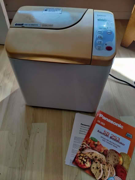 Photo of free Panasonic bread maker (Cogges OX28) #1