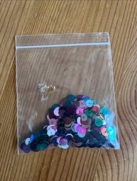 Photo of free Sequins: bag of multicoloured sequins (Richmond TW10) #1