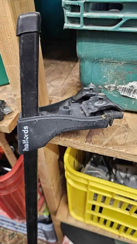 Photo of free Halfords roof bars (Myton Park CV31) #3