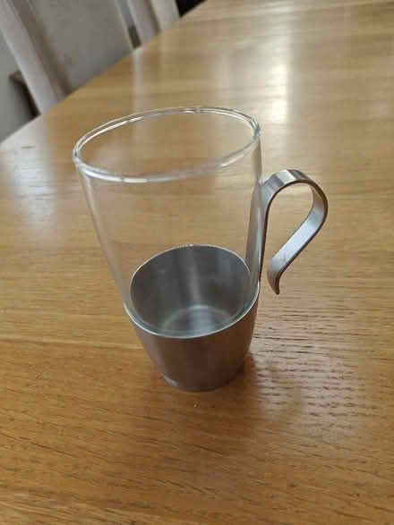 Photo of free Pyrex glass cup and holder (Woking GU22) #1