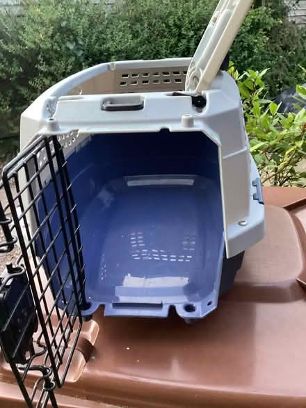 Photo of free Pet carrier (Hednesford WS12) #1