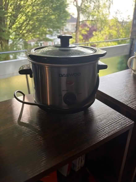 Photo of free Daewoo slow cooker (Ealing W13) #2