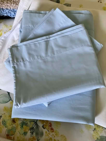 Photo of free Sheets - king size (Goffs Oak EN7) #1