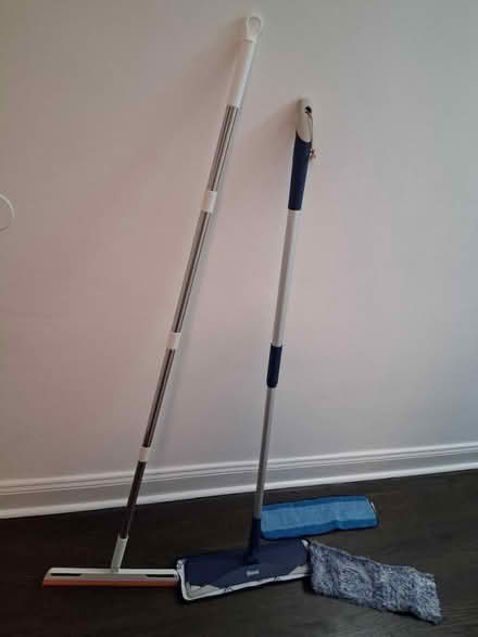 Photo of free squeegee broom & Bona Mop (Lefferts Gardens) #1