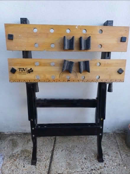 Photo of free Work bench (CR0) #1