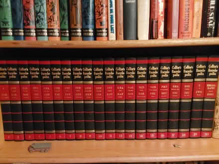 Photo of free Colliers Encyclopedia (Bloor/West Mall) #1