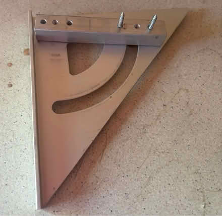 Photo of free Angle thing (Calcot RG31) #2