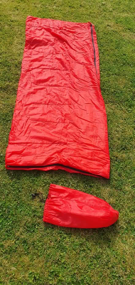 Photo of free Medium size Red Sleeping Bags (Honiton EX14) #4