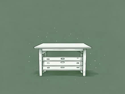 Photo of table with drawers (Leicester LE1) #1