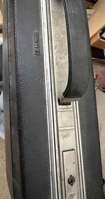 Photo of free Hard shell, lightweight briefcase (Alameda) #1