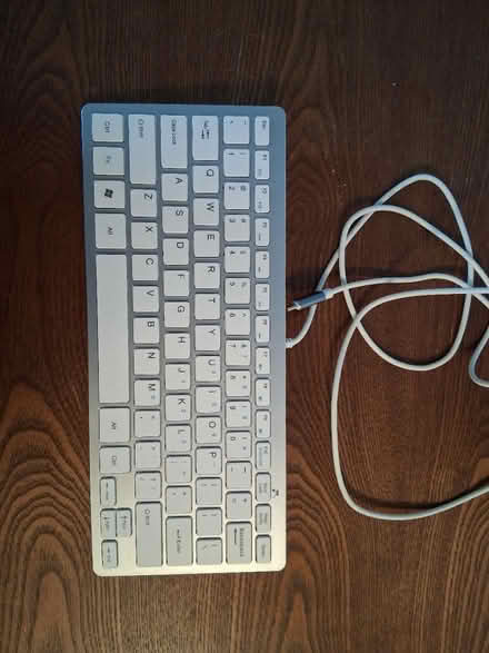 Photo of free Cords, Bricks & Keyboard (Lefferts Gardens) #3
