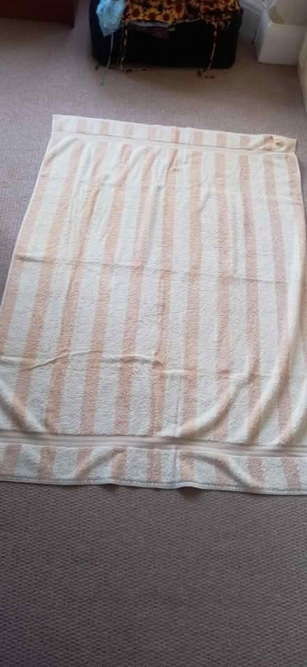 Photo of free 5 towels (St Margarets TW1) #4