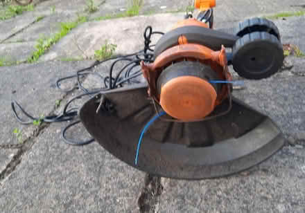 Photo of free Lawn Strimmer (Phiĺadelphia DH4) #3