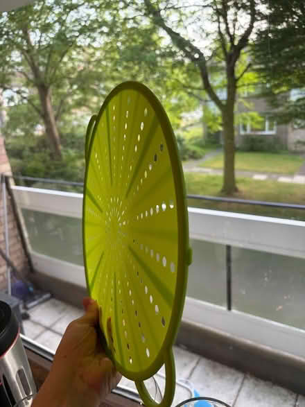 Photo of free Silicone oil splatter guard (Ealing W13) #2