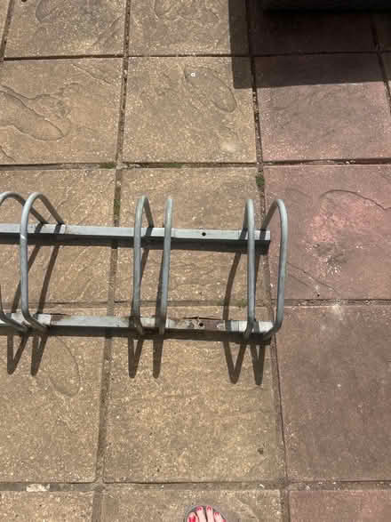 Photo of free Be rack (Lion Gate TW9) #2