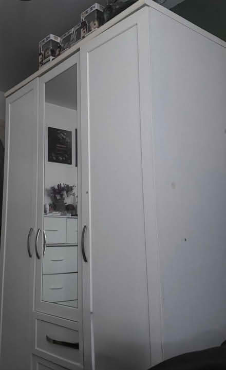 Photo of free White Wardrobe (CO2 Hythe area) #1