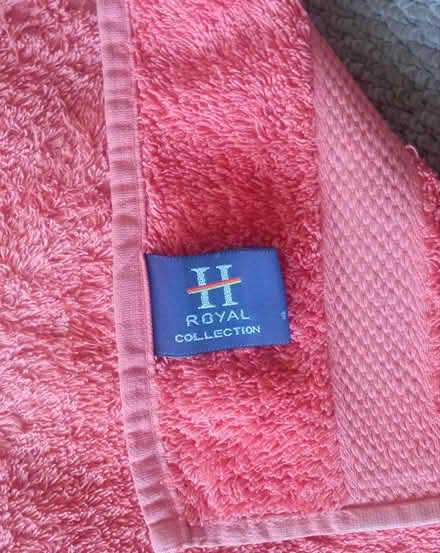 Photo of free Towel set - 3 towels (St Margarets TW1) #4