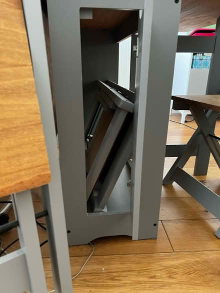 Photo of free Folding table with folding chairs (Mornington Crescent NW1) #3