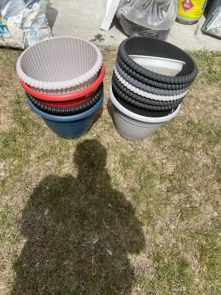 Photo of free Flower pots (T5N2J2) #1