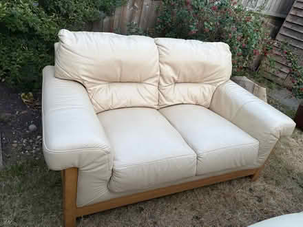 Photo of free Sofa set (camberley GU16) #4