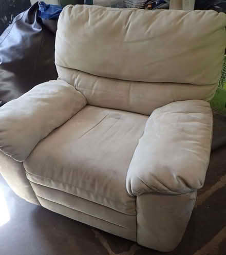 Photo of free Very comfortable recliner chair (Newbiggin on Lune CA17) #1