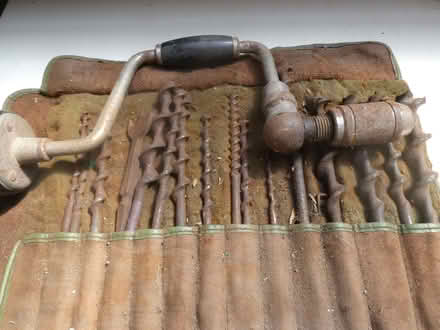 Photo of free vintage joiners quality brace and assorted bits (Whitestake PR4) #1