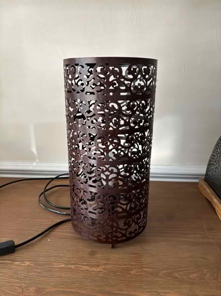 Photo of free Table lamp (Hull HU5) #1