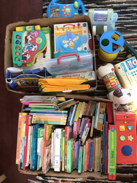 Photo of free Small child toys and books (SN13) #3