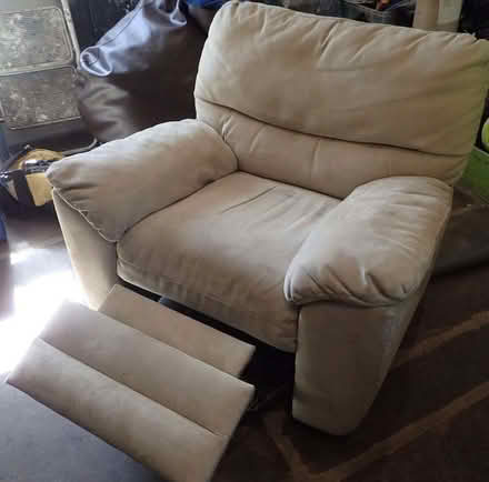 Photo of free Very comfortable recliner chair (Newbiggin on Lune CA17) #2