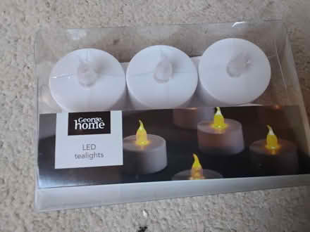 Photo of free 6 LED tea lights (Northern Moor M23) #1
