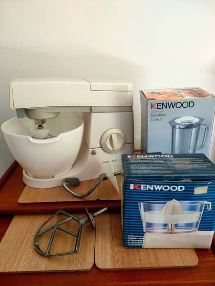 Photo of free Kenwood Mixer - Spares/Repair Only (Surrey Heath GU24) #1