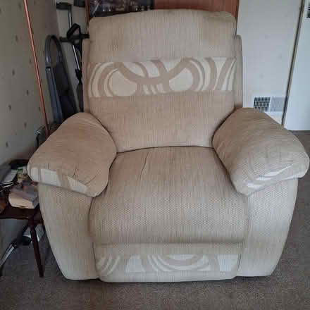 Photo of free Sofa and matching armchair (romsey hants so51 7lw) #3