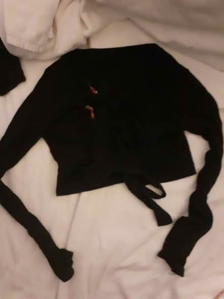 Photo of free Size 8 shoulder cardigan (Birmingham City Centre B4) #1