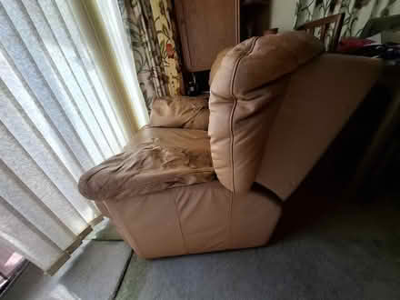 Photo of free Leather SCS recliner chair (Rowlands Castle PO9) #4