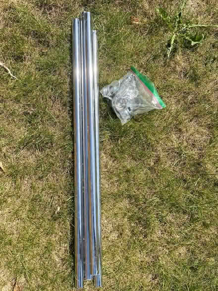 Photo of free Curtain rods and fixtures (Worcester Park KT4) #1