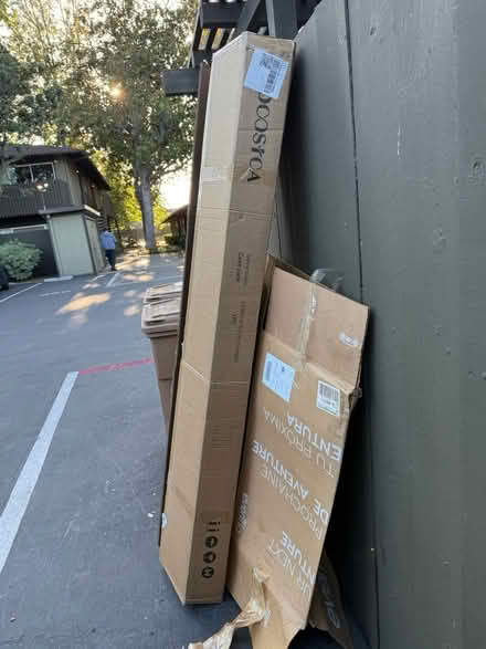 Photo of free Cardboard box, 6’ x 2’ x 6”” (1075 Valencia Avenue) #2