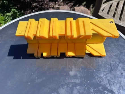 Photo of free Tenon block / wood cutting guide. (Penysarn LL69) #2