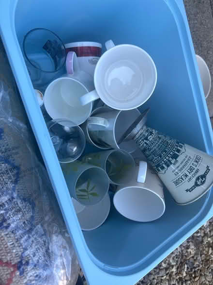 Photo of free Ironing board / steamer / lots of (SR8) #4