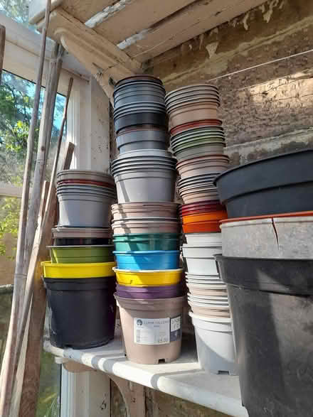 Photo of free Plastic flower pots (Merchiston EH10) #1