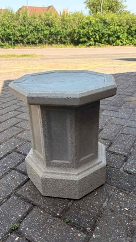 Photo of free Pedestals x 6 (Borehamwood) #1