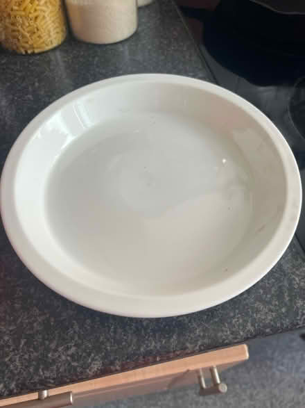 Photo of free Ceramic Pie Dish (WC1X) #1
