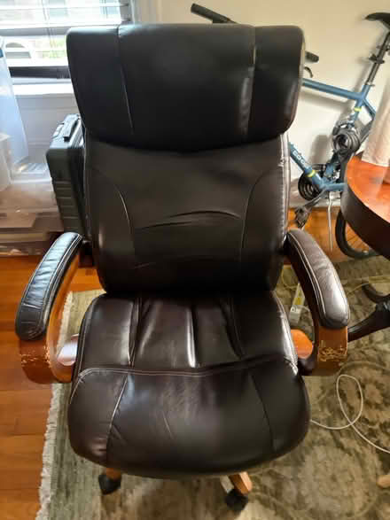 Photo of free Sturdy office chair (Bronxville) #1