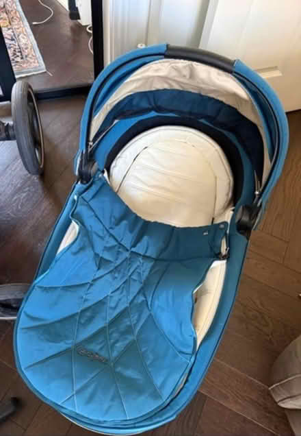 Photo of free Cybex baby bassinet and car seat (W12) #1