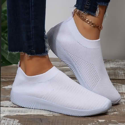 Photo of free white mesh sneakers new (Moor Allerton LS17) #1