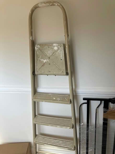Photo of free 5 Foot Sturdy ladder (Muswell Hill N10) #1