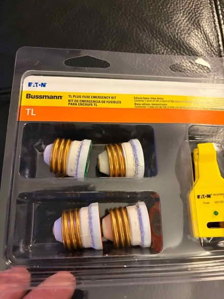 Photo of free Bl type screw in fuses (Clarksville Columbia area) #2