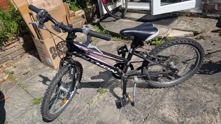Photo of free Child's bicycle 19" (Priestwood RG42) #1