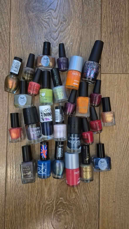Photo of free Selection of nail varnishes. (Ardleigh Green RM11) #1
