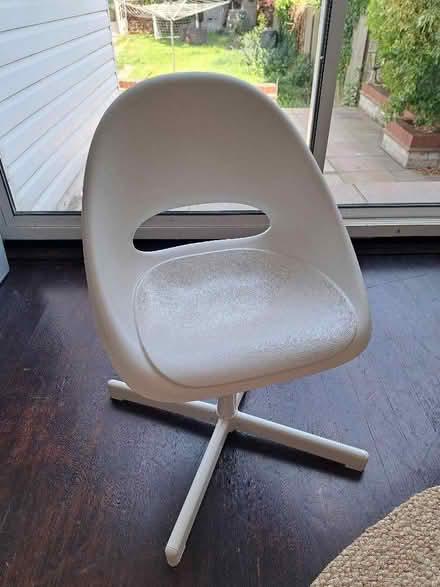 Photo of free Child's office chair (Moulsham CM2) #1