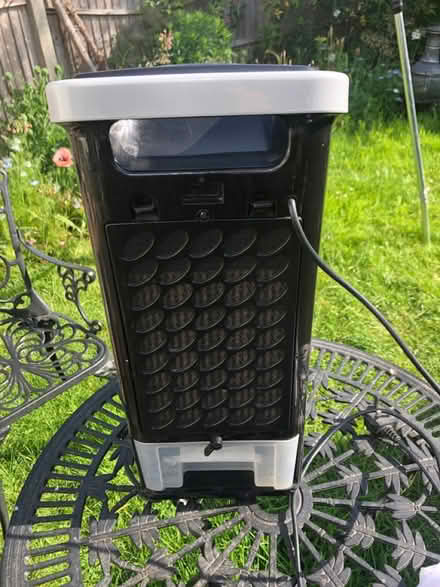 Photo of free Air conditioner/humidifier/fan (Letchworth SG6) #2